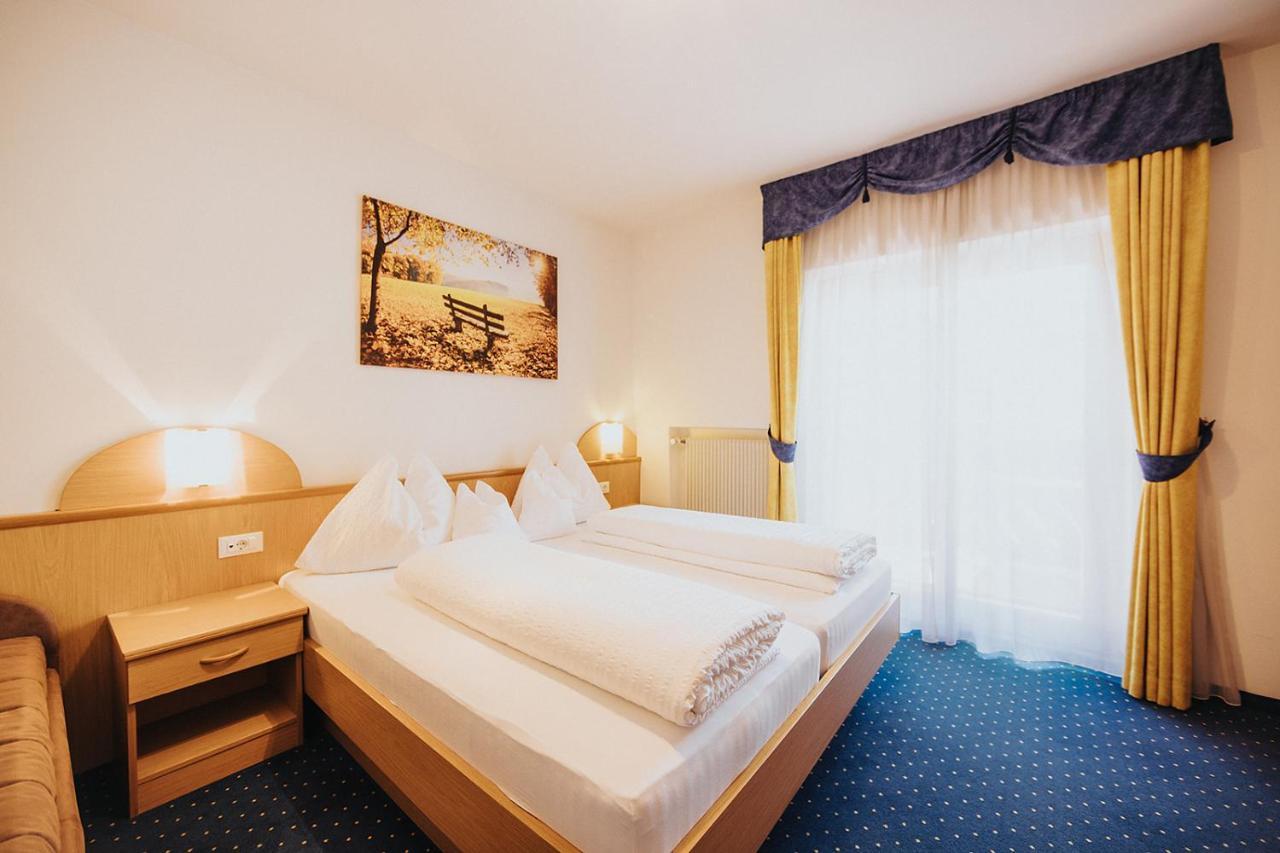 Hotel Bischofhof - Bistro Jasmin Chiusa Ngoại thất bức ảnh