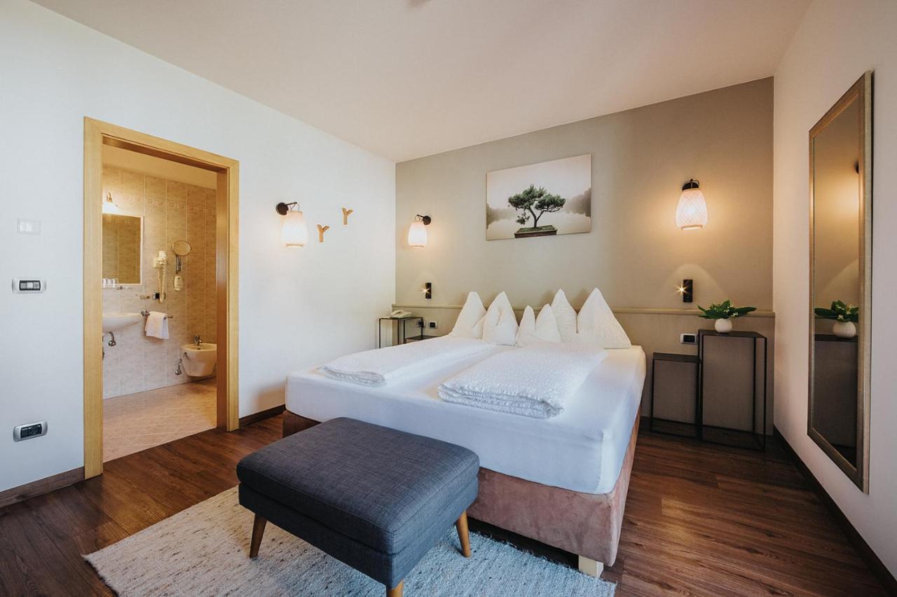 Hotel Bischofhof - Bistro Jasmin Chiusa Ngoại thất bức ảnh